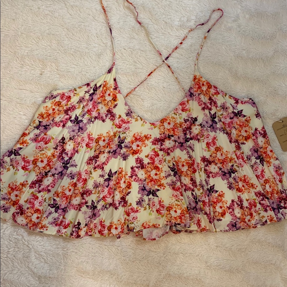 Crisscross floral Crop Top